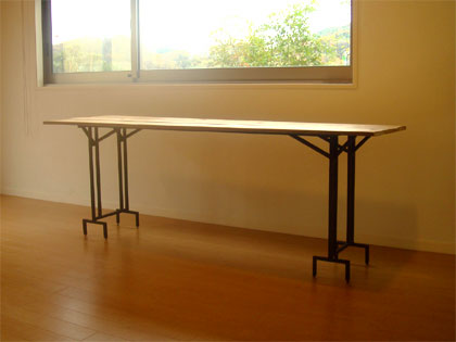 desk01.jpg